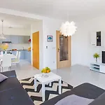 דירה Lujak