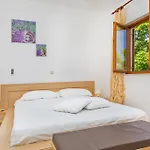 Lujak