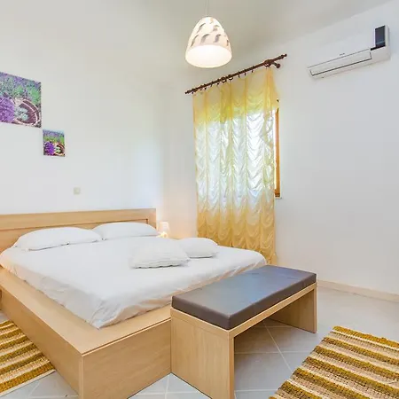 Apartmán Lujak Donje Celo