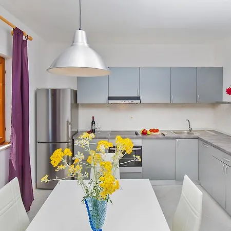 Apartamento Lujak *