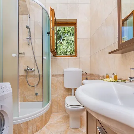 Apartamento Lujak *